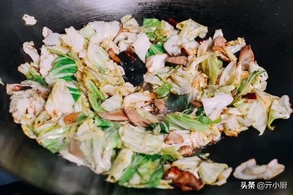 包菜炒鸡蛋30天不重样,包菜的炒法食堂菜谱一周不重样