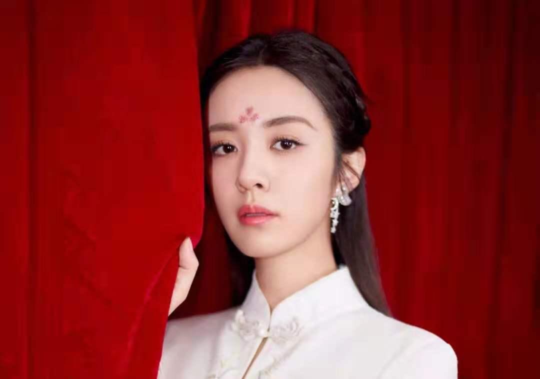 王晓晨22岁图片,王晓晨最新高清惊艳写真照