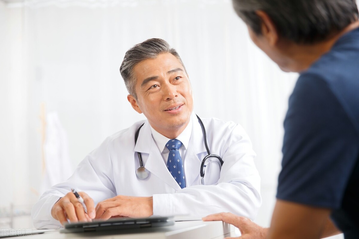 灰指甲到底要怎么治才好,有轻微灰指甲怎么办才能根除