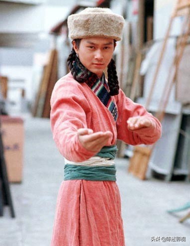 郭靖黄蓉黄日华版,郭靖黄日华射雕场面