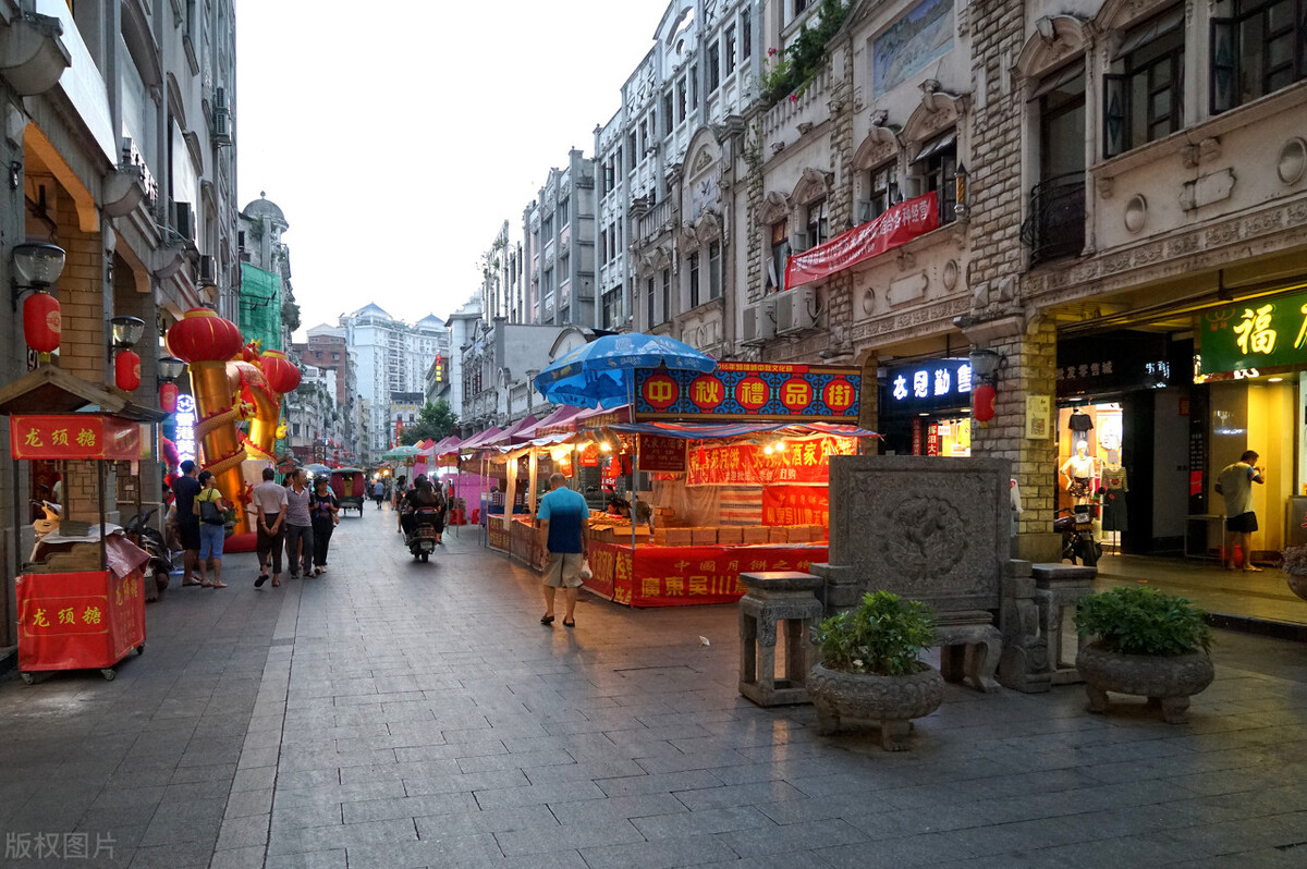 地摊要交个税吗,地摊需要交税吗