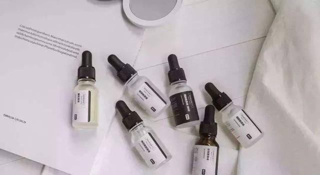 代购很火但并不好用的化妆品,吐槽那些又贵又不好用的化妆品