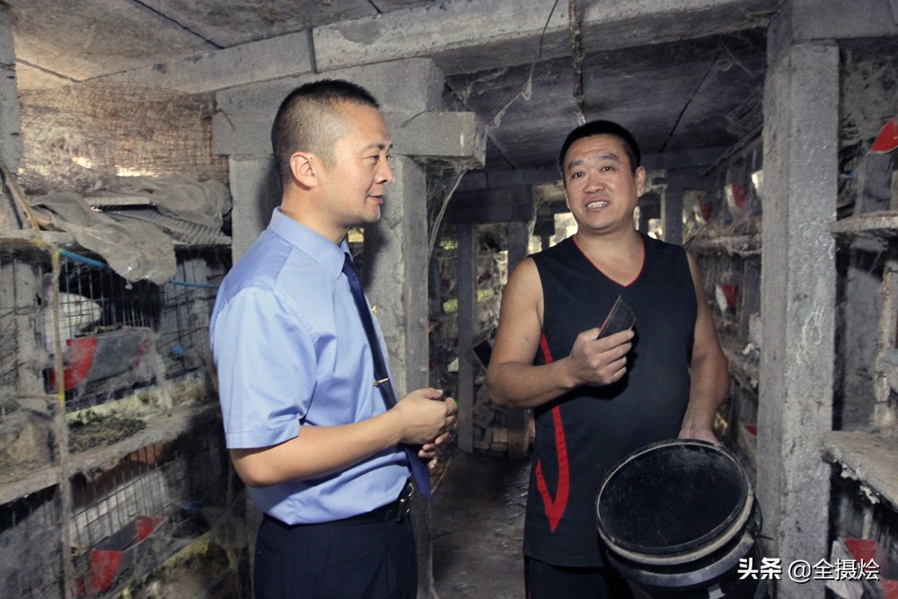 我18岁开始喂兔,20年没赚钱;只因遇到他,让我盖楼房买新车