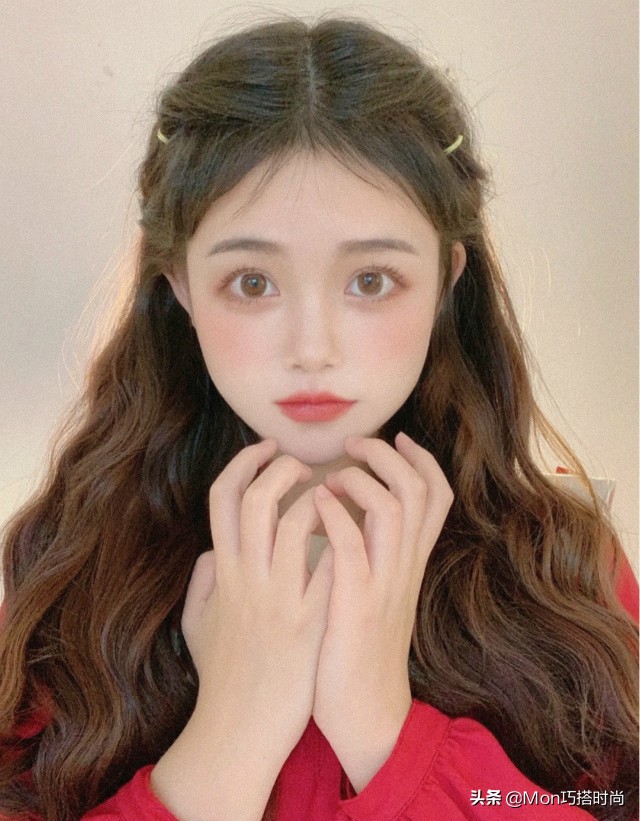 为什么一卷发就显老,为什么你烫的头发显老气