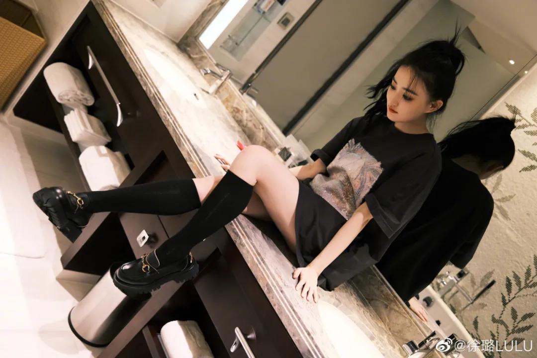 你明明长得很美为什么合照不好看,你明明长得好看为什么就是不上镜