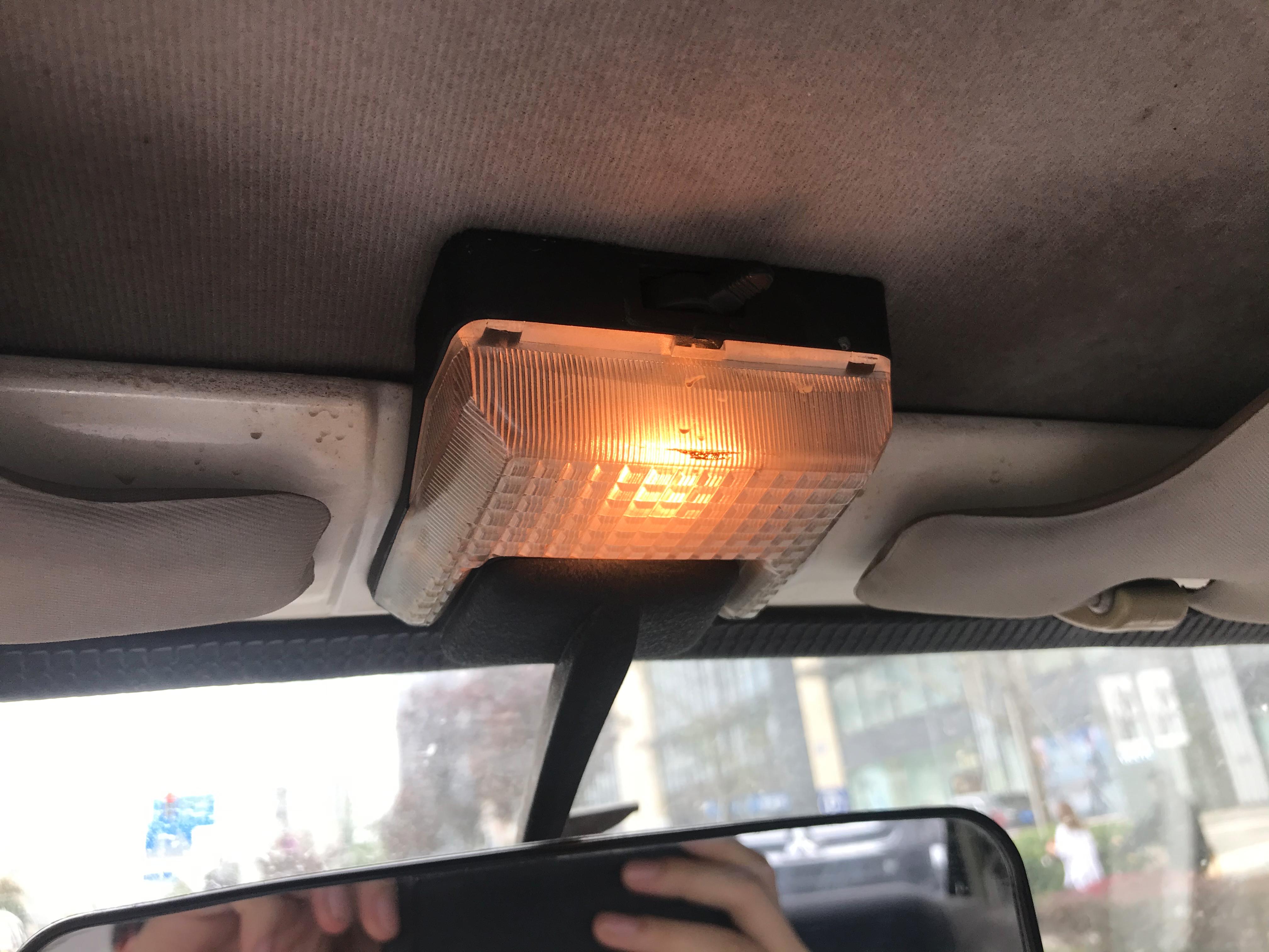 1000块钱奥拓全新,八年的二手奥拓值得买吗