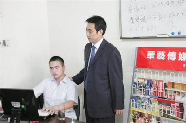 15年前,16岁黑客鄢奉天,攻破腾讯系统盗走马化腾QQ,后来还好吗