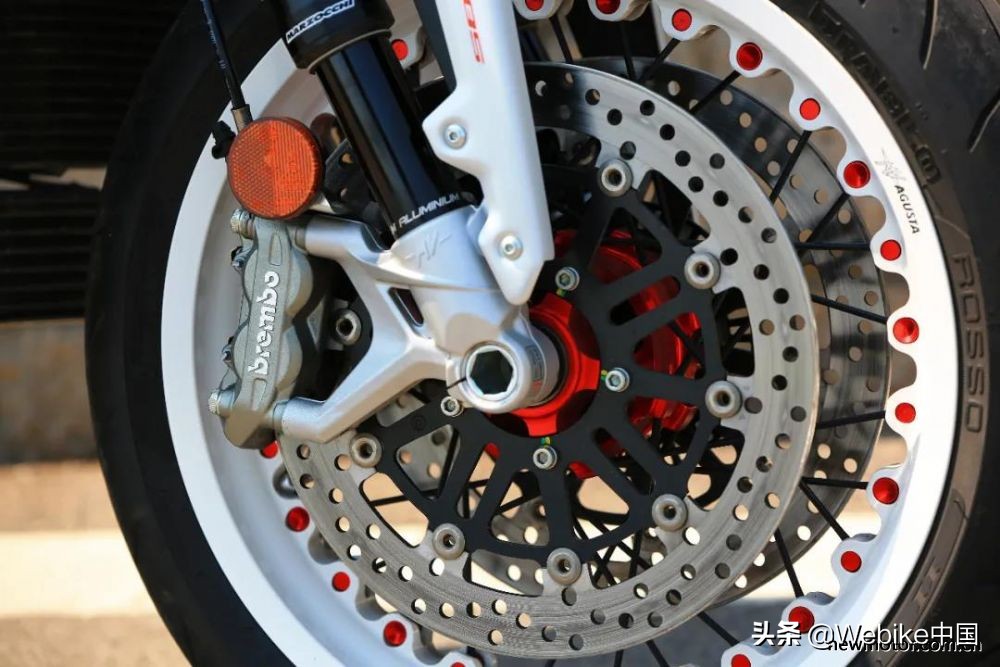 濂ュ彜鏂superveloce800,濂ュ彜鏂brutale800rr