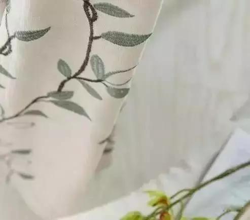 窗帘怎么选择才是最好的,窗帘怎么选才是正确的