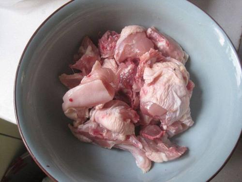 鸡肉怎么炖才嫩不柴家常,鸡肉怎么炖才嫩不柴小窍门