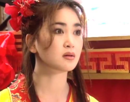 《*瓶金**梅》中放荡狠毒的潘金莲,其实是个缺钱又缺爱的女人