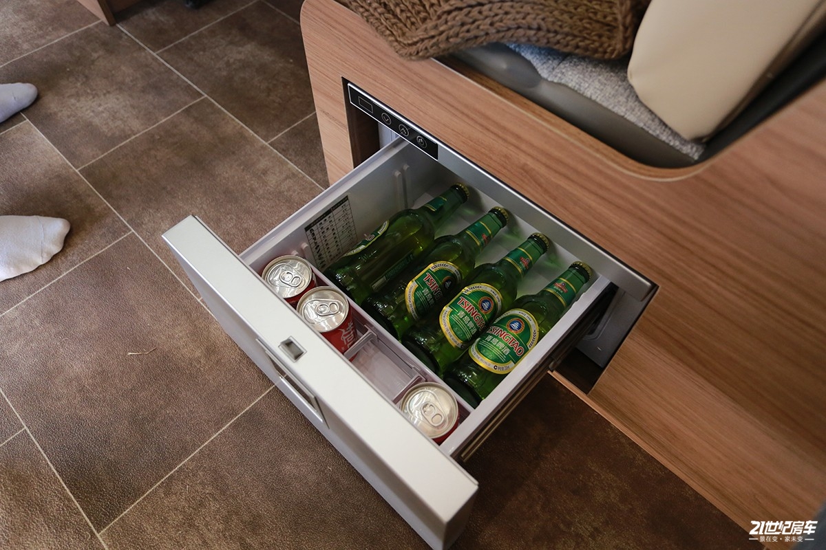 平头轻卡c型房车跃进,详解上汽跃进H500轻卡房车