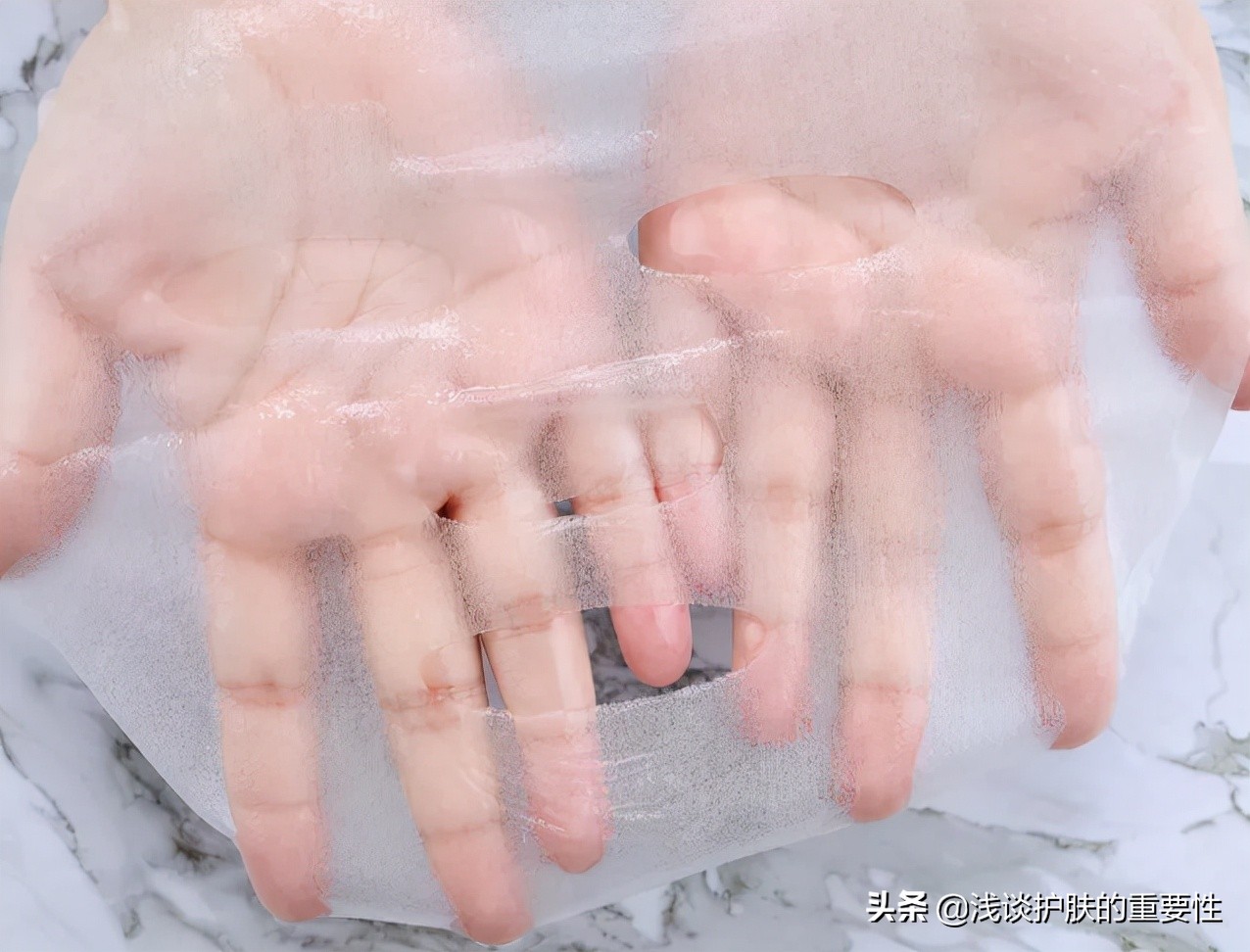 入秋后皮肤干燥脱皮抹什么都刺痛,入秋后脸上的皮肤干燥怎么办