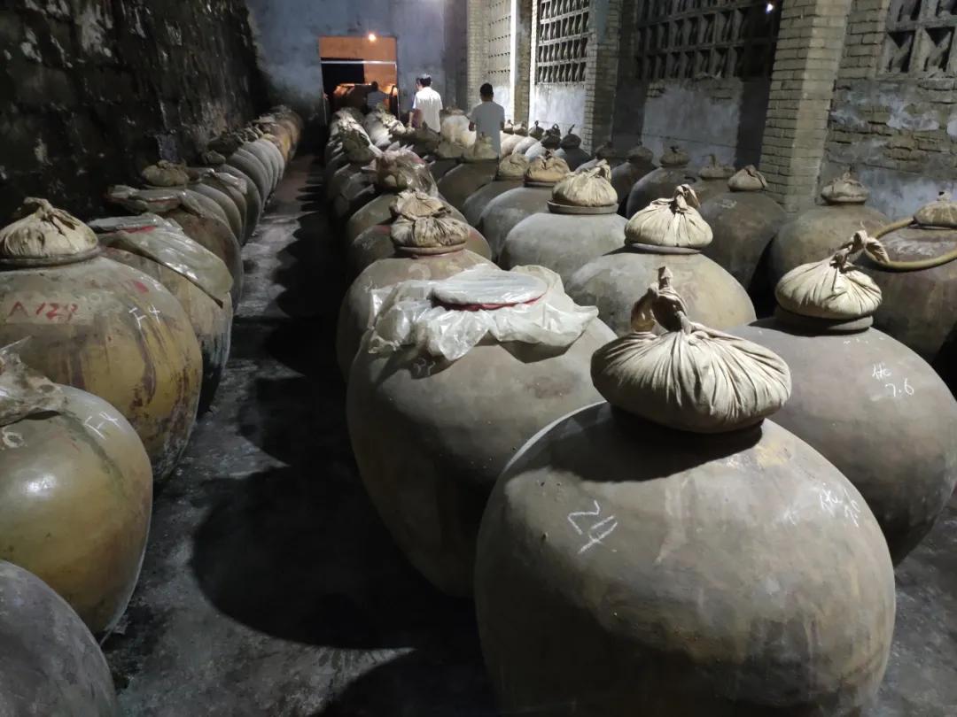 五粮液创始人邓子均传奇人生及后人的源宗“邓公液”