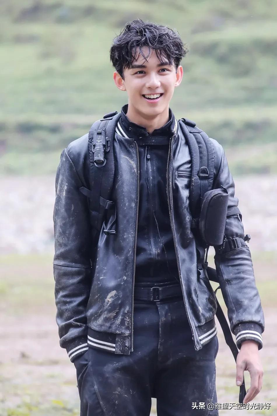 谁的笑容最治愈男明星,有没有治愈系笑容的男明星