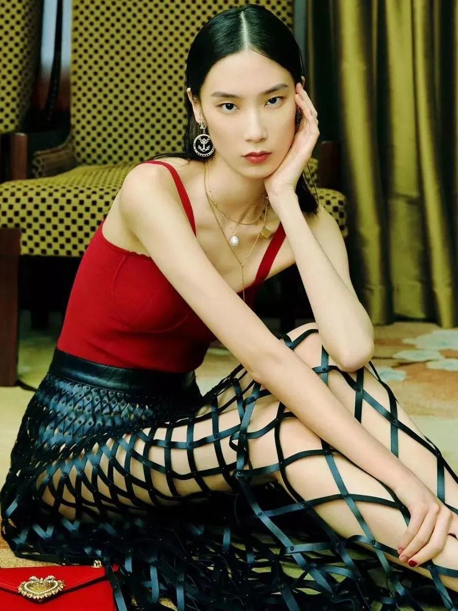 看起来有点凶的女人,看起来很凶的女孩子