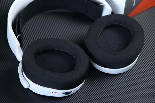 赛睿寒冰7听声辨位,赛睿寒冰5降噪