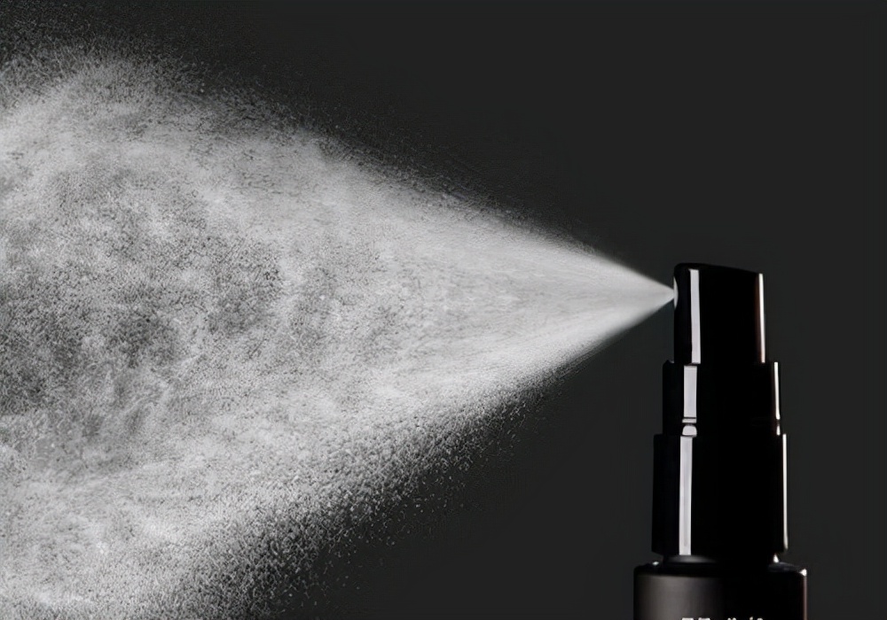 养宠经验分享狗狗身上起癣怎么办,小狗身上长癣什么原因造成的呢