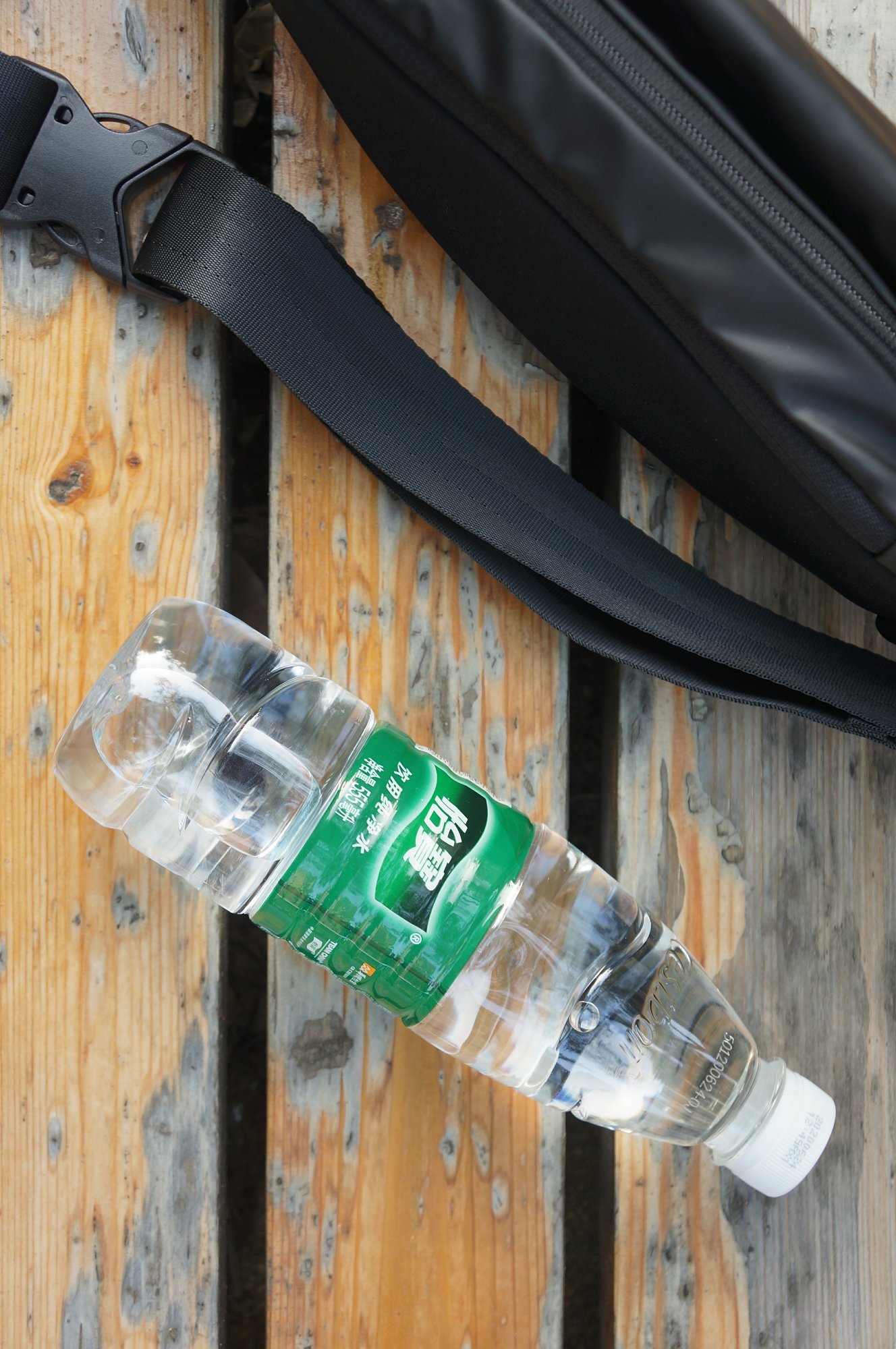 休闲轻便胸包,简单百搭休闲胸包