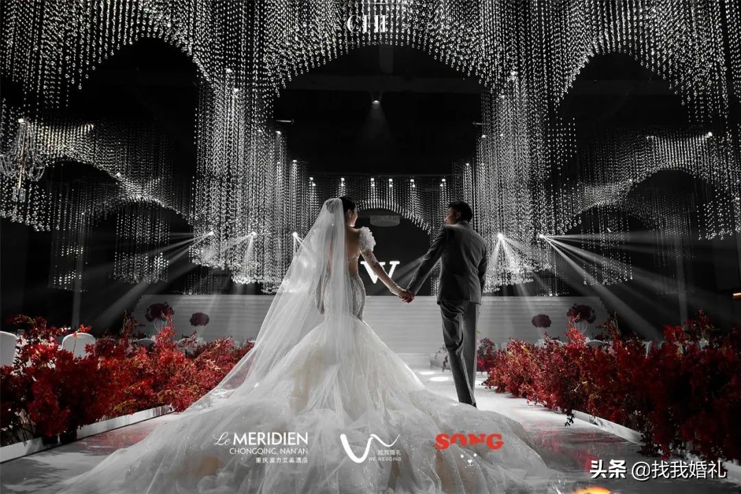 新鲜出炉!国庆千场案例优选,均价1W+爆款婚礼