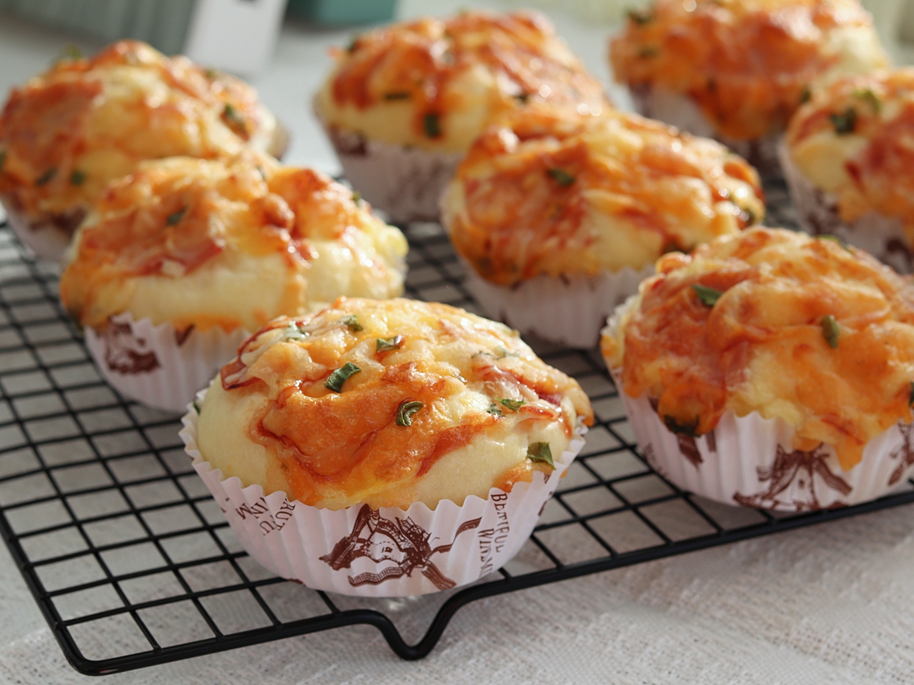 早餐必选，芝士火腿小面包，香味十足超好吃