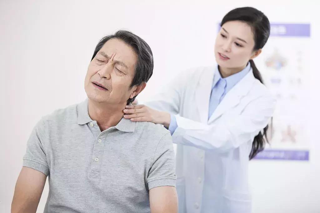 颈椎操每天10分钟医生推荐,颈椎不好送颈椎仪