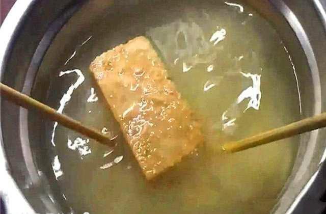 压缩饼干军粮为什么吃一块就够了,士兵吃压缩饼干