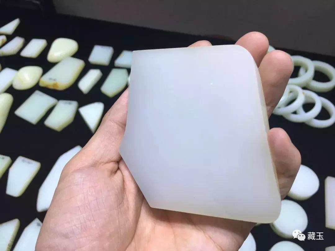 和田玉是俄料值钱还是青海料值钱,不吹不黑面料