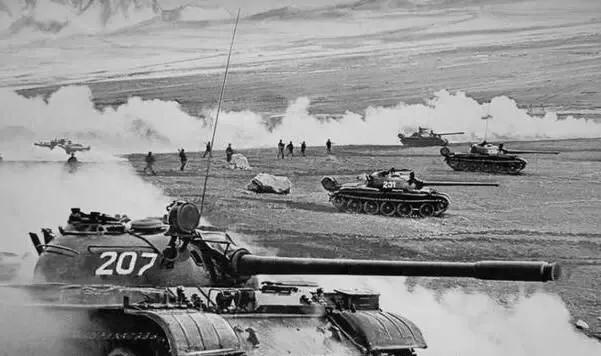 今天不说李团长的意大利炮，讲讲世界最小战术核*器武**大卫·克罗炮