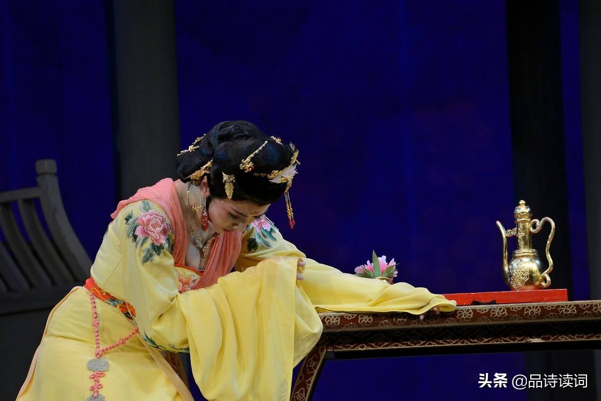 李白当年被嘲笑他写了一首诗,李白最细思极恐的十首诗