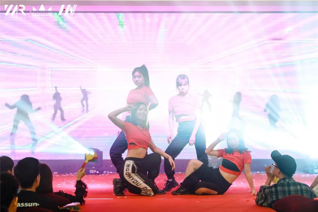 “筑梦华娱,致远未来”时代华娱第十一月总结大会