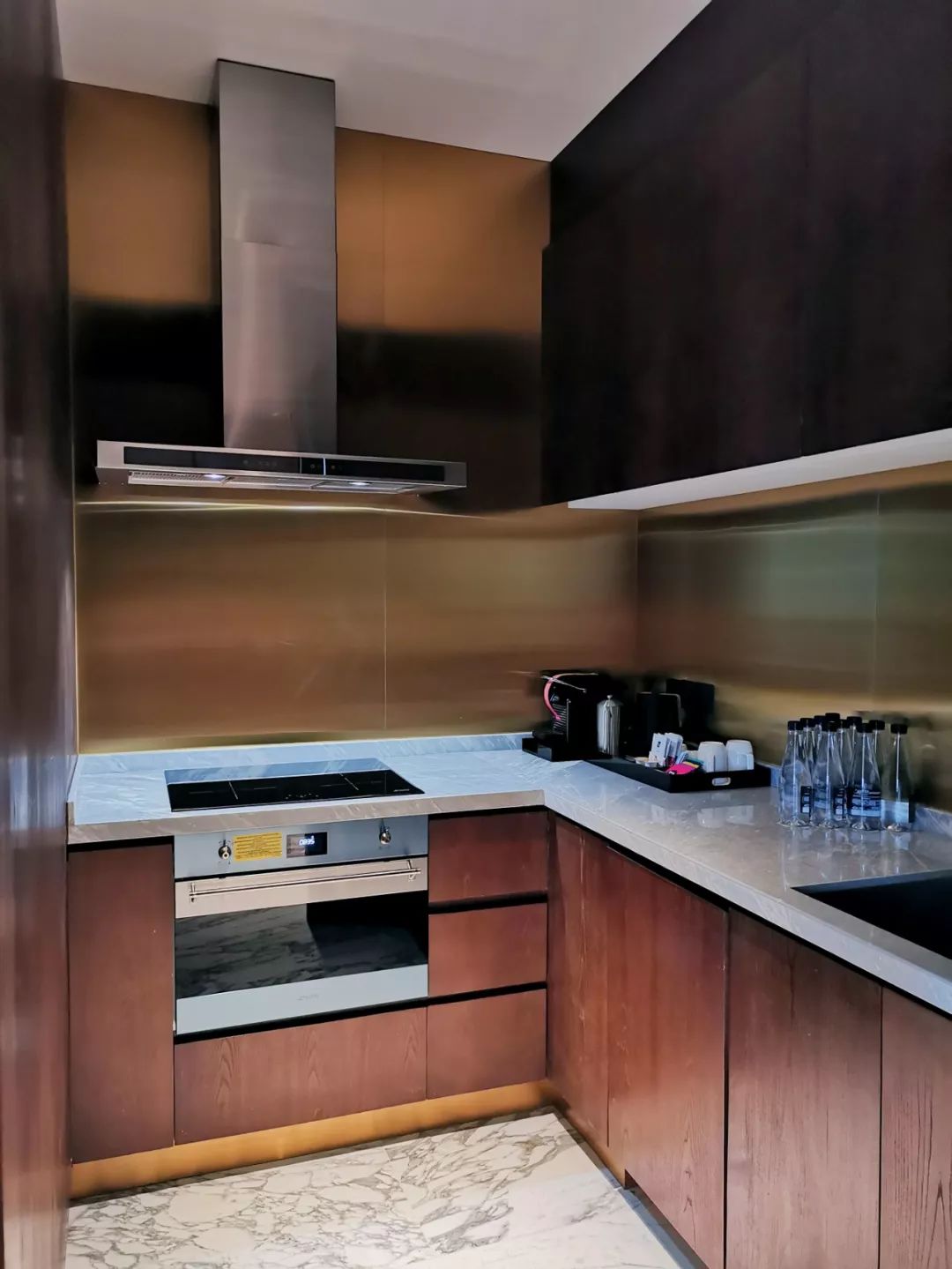 18万一个晚上的酒店什么样,1000多一晚的酒店有什么