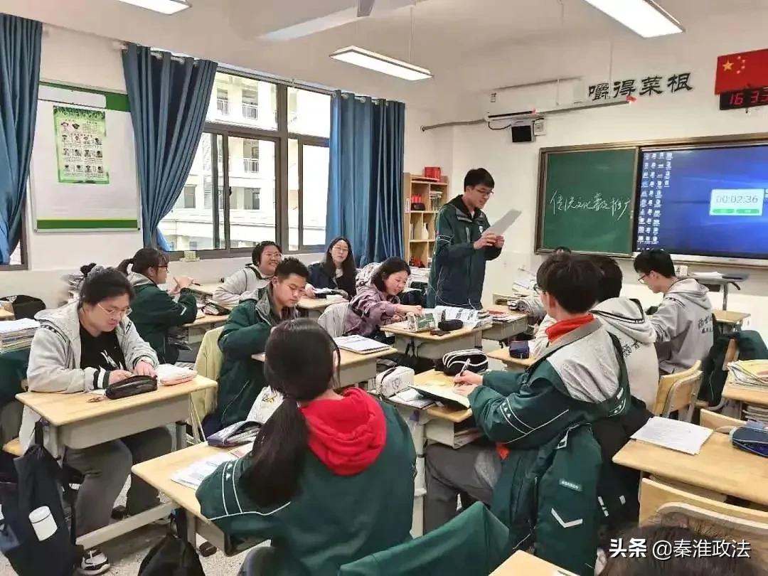 出道即巅峰！秦淮科技高中辩论队市赛夺冠背后