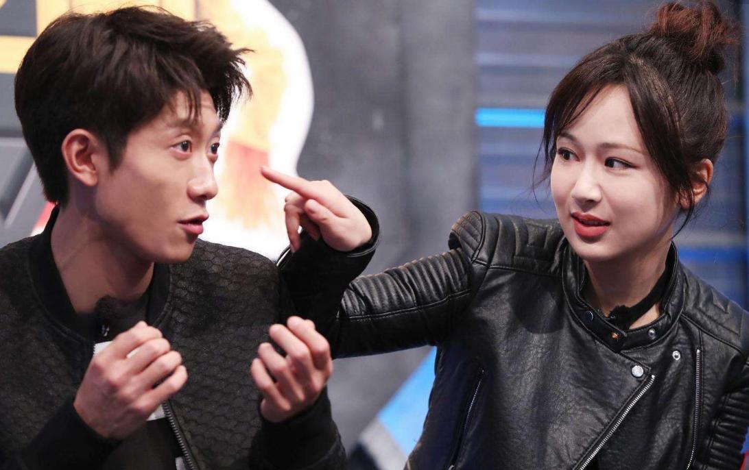 张一山同台表白杨紫会选择谁,张一山和杨紫将如何面对一纸婚约