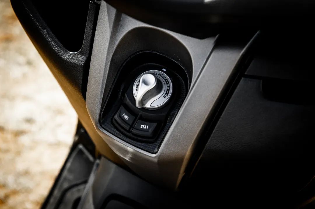 雅马哈nmax155对比本田pcx150,nmax155雅马哈为什么是神车