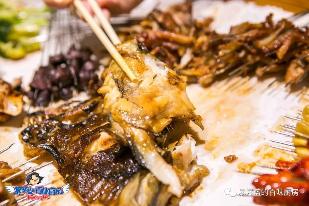 一天营业9小时左右的实体店,一天只营业2个小时的火锅店