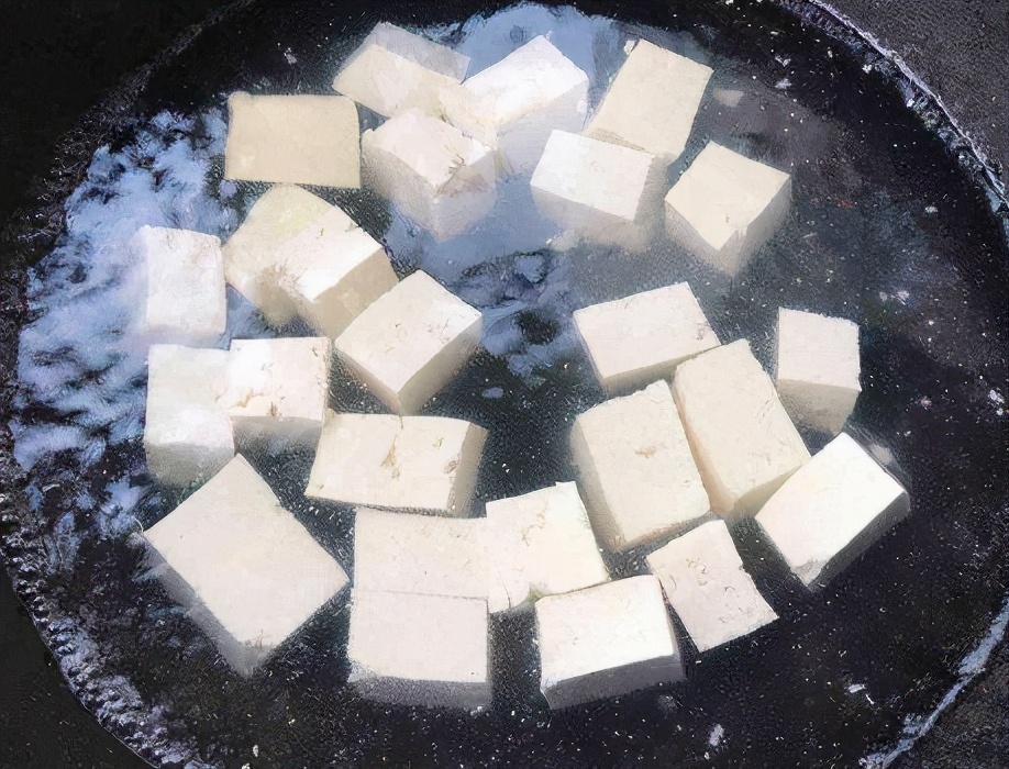 黑鱼汤怎么炖才不会腥,如何炖黑鱼汤又浓又白