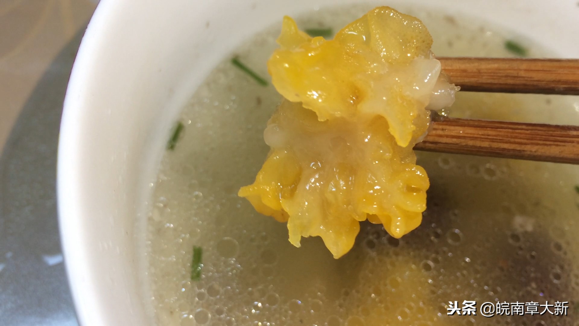 野生金耳和种植的金耳有什么区别,金耳炖汤需要炖多久