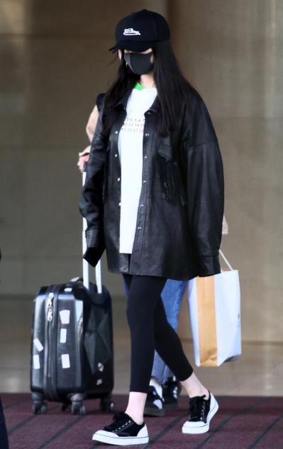 带货女王杨幂重出江湖!最近有什么连她都不能错过的时尚单品?