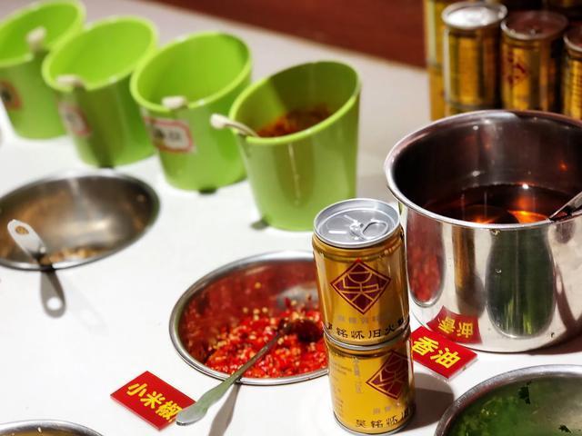 吴铭怀旧火锅坦洲一店,珠海吴铭怀旧火锅小龙虾