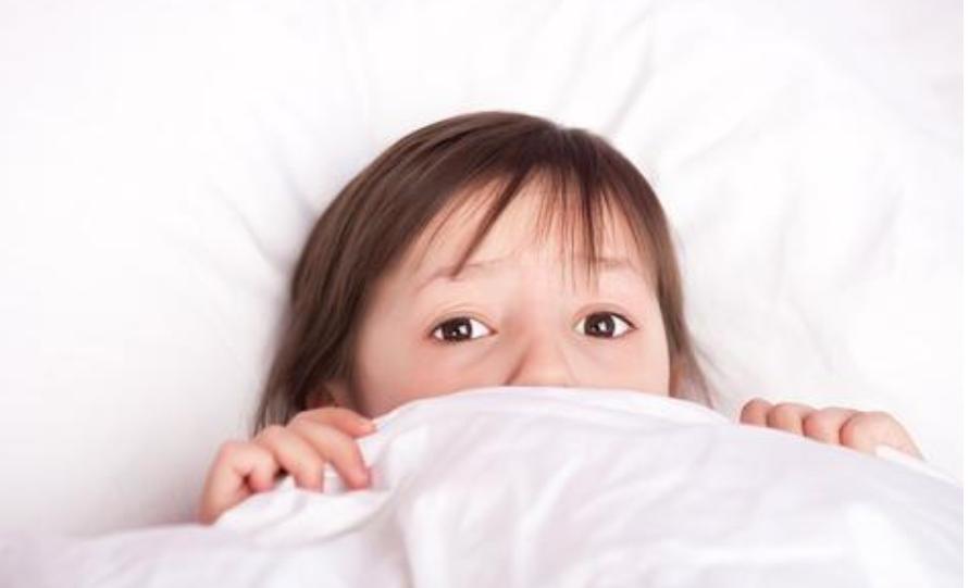 小孩依赖被子和小毯子视频,小孩依赖毯子