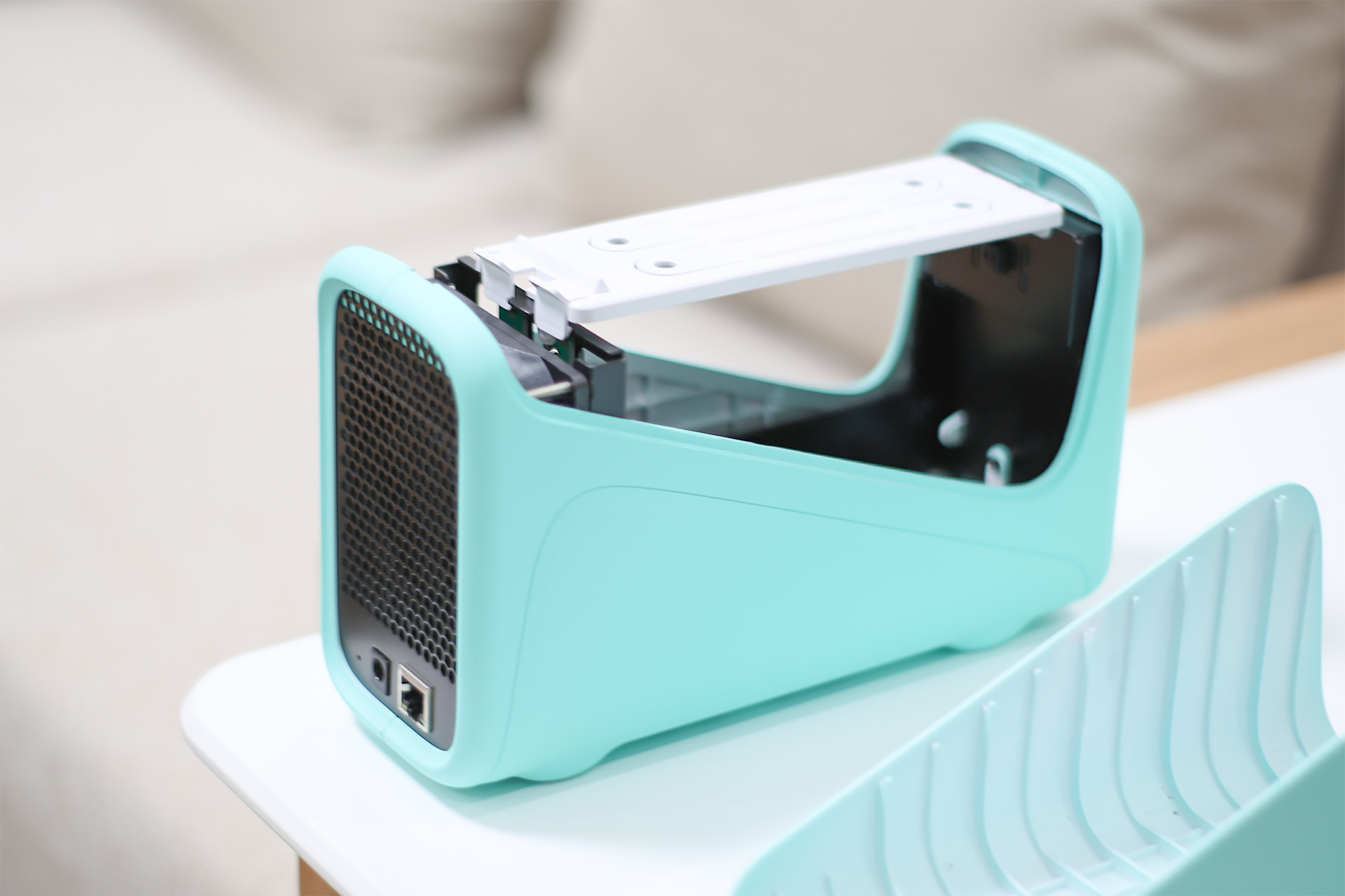 极空间私有云z4pro和z2,极空间私有云z2跟z4的区别