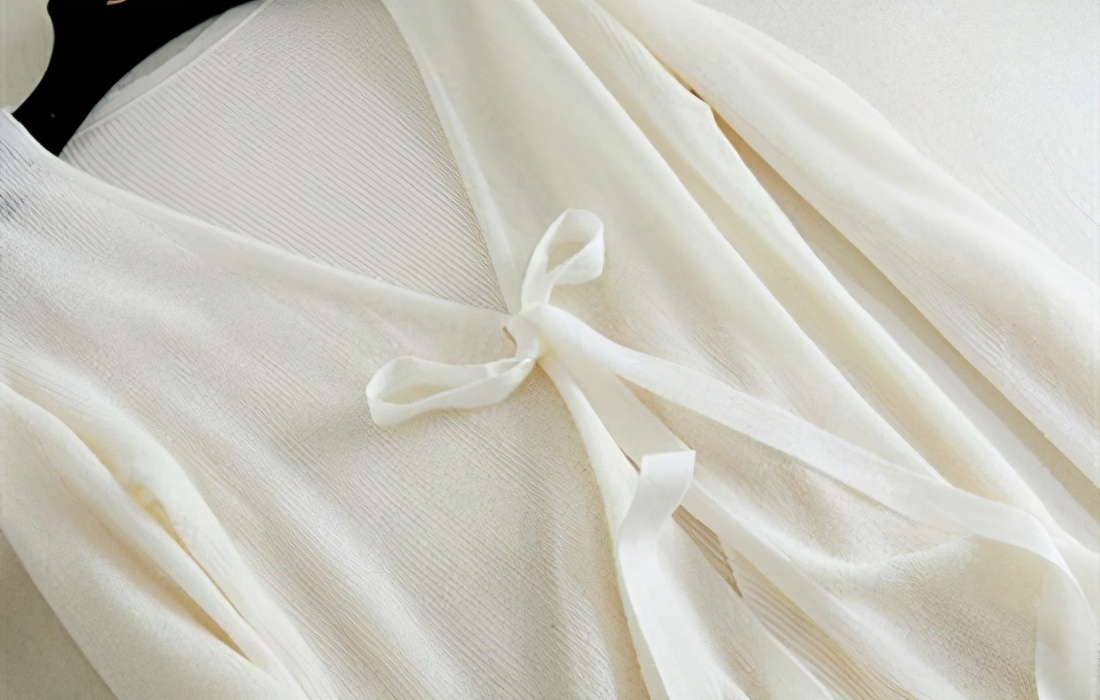 防晒衣氧化变黄了怎么清理,白色的防晒衣发黄了怎么能洗白