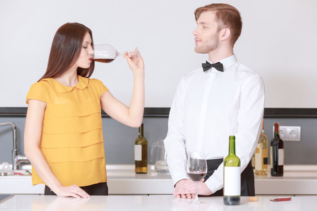 没有开瓶器葡萄酒如何开瓶,葡萄酒开瓶器开瓶方法