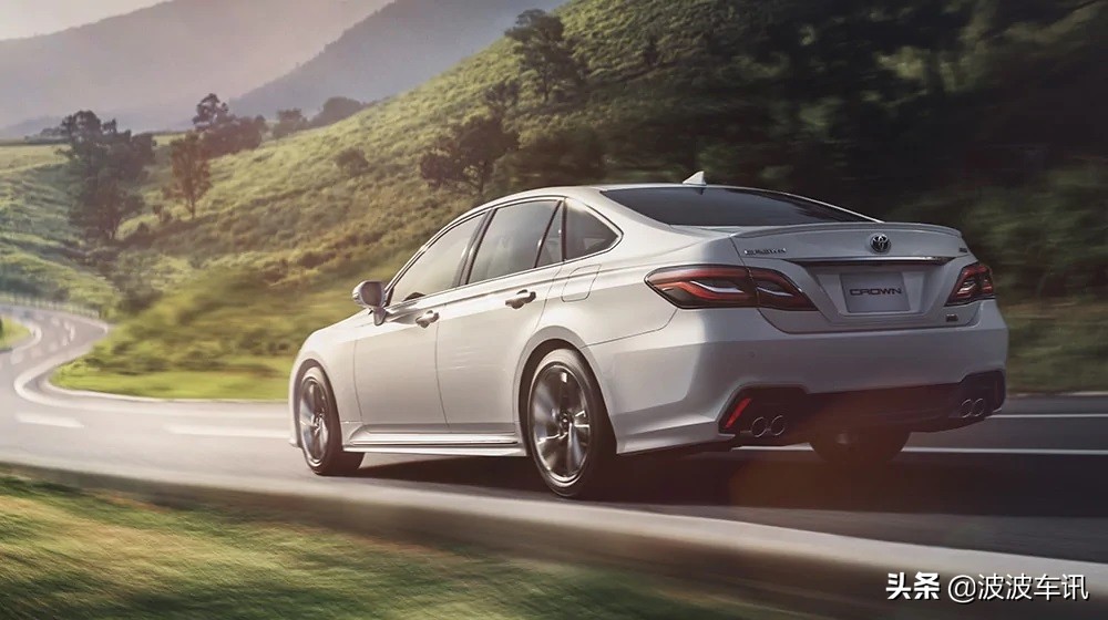 皇冠陆放2022款改装白色红色内饰,丰田皇冠suv2022款内饰图片