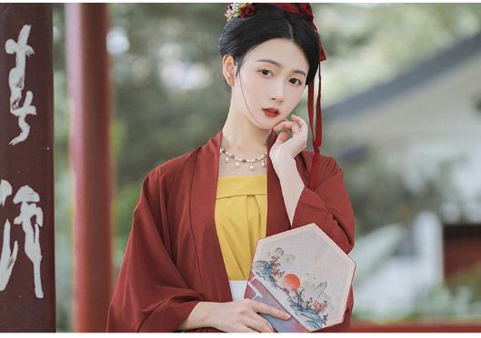 拼多多上买汉服真的不靠谱吗？其实，没买的都说坑，买过的都说好