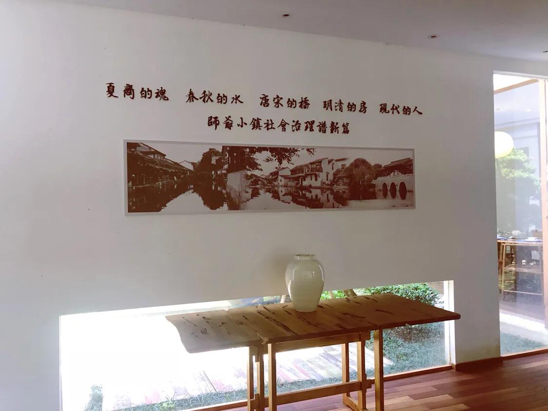 听戏享受这悠闲时光,听戏喝酒自在逍遥