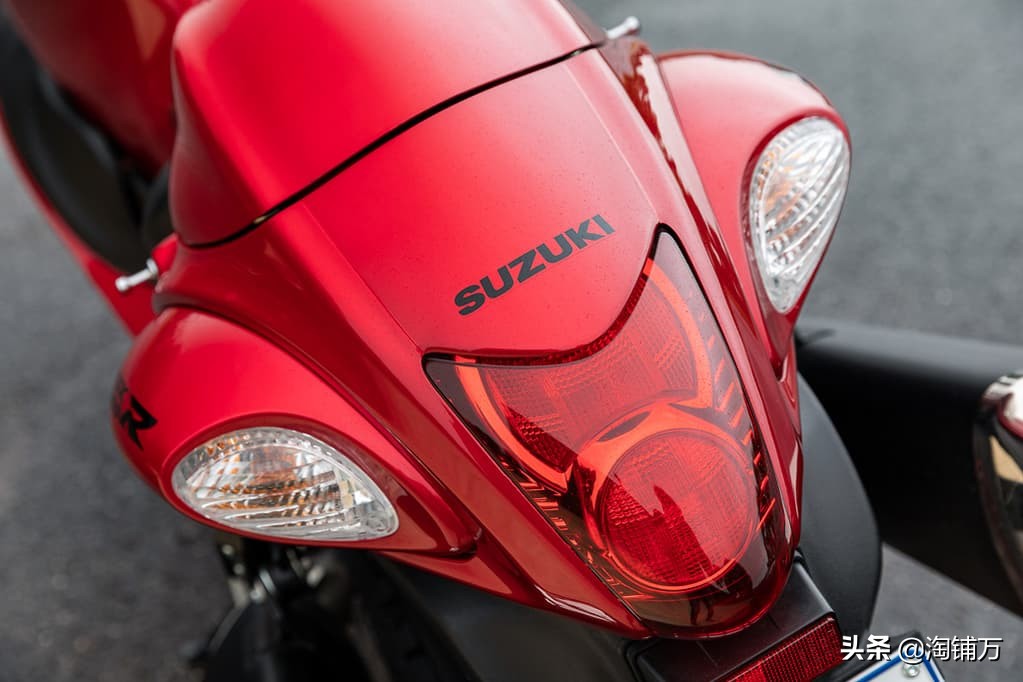 铃木gsx1300黑武士铃木隼,铃木gsx1000r2022款实拍试驾