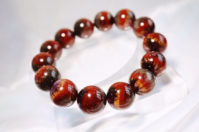 七夕节给女朋友送什么首饰好呢,七夕节礼物送什么首饰好