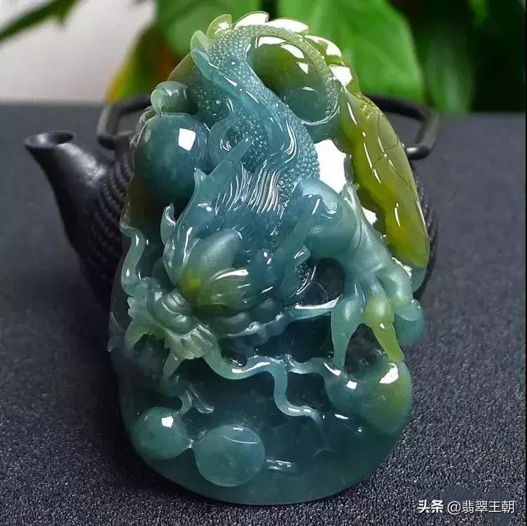 和田玉与缅甸翡翠哪个值钱,世界上哪些国家产翡翠